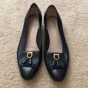 Salvatore Ferragamo genuine leather sz 7